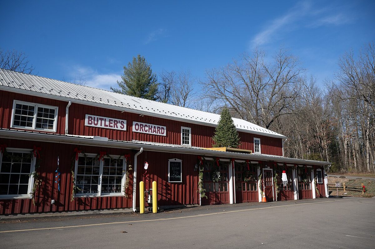 Butler's Orchard farm market on the edge of Germantown, MD.